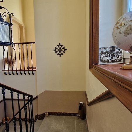 Chez Dedou Et Madou Bed & Breakfast Florensac ภายนอก รูปภาพ